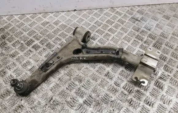 Infiniti Q30 Front lower control arm/wishbone
