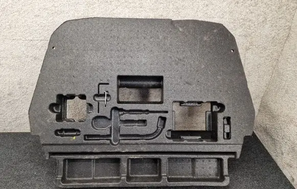 Skoda Kodiaq Spare wheel section trim 565863957
