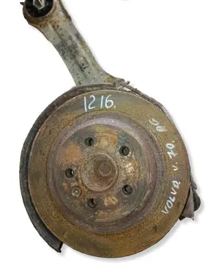 Volvo V70 Rear wheel hub 