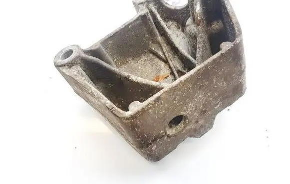 Volkswagen Golf V Engine mounting bracket 1k0199117ah