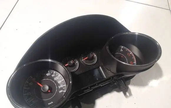 Fiat Bravo Speedometer (instrument cluster) 555001980002