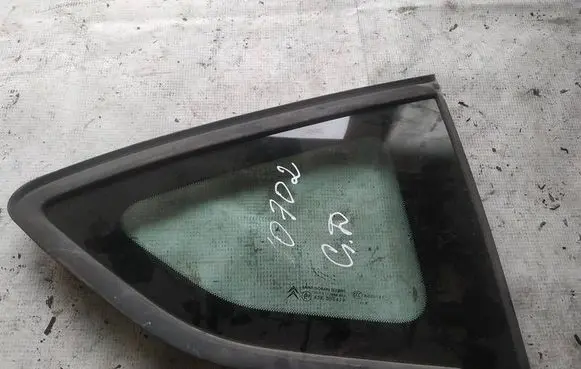 Citroen C5 Rear side window as2