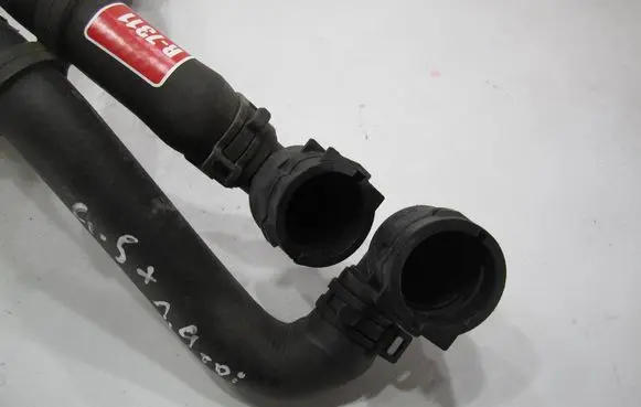 Volkswagen Golf Plus Engine coolant pipe/hose 1K0122291H MN167909