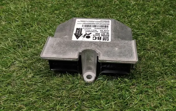 Opel Astra H Airbag control unit/module 13227920