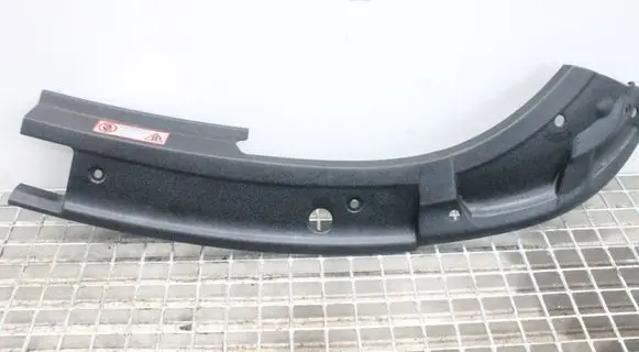 Audi TT Mk1 Radiator trim 8N0860441E