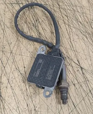 Mercedes-Benz Sprinter W906 Lambda probe sensor A0009059112