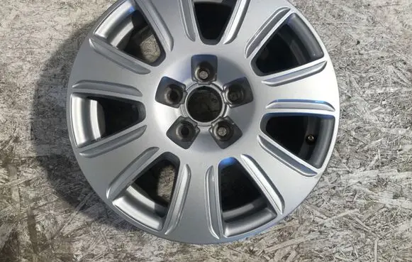 R16 alloy rim