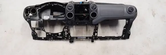 Peugeot Partner Dashboard 9680926477 96721948zm