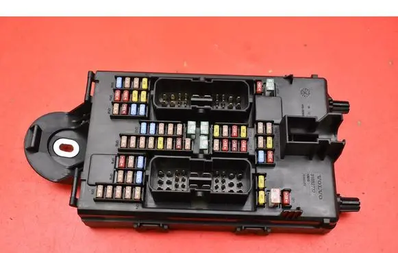 Volvo V60 Fuse box set 32142591