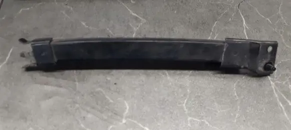 Nissan Murano Z50 Door glass rail 