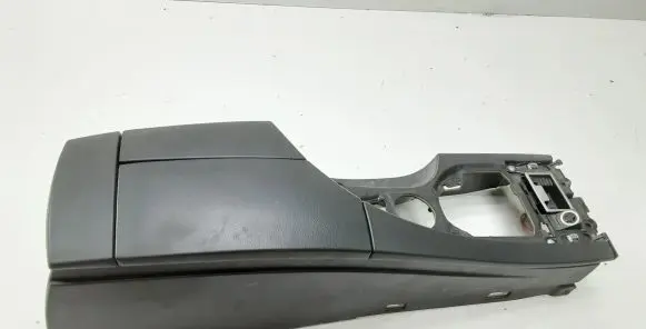 BMW 5 E60 E61 Center console 7034086