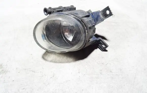 Audi A4 S4 B7 8E 8H Front fog light 8E0941700C