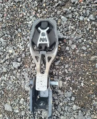 Opel Grandland X Engine mount bracket 9673586180 9811786680
