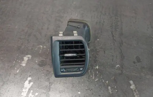 Skoda Roomster (5J) Dashboard side air vent grill/cover trim 5J0819701