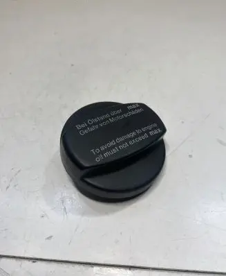Mercedes-Benz C W203 Oil filler cap 1110180302