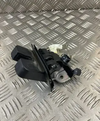 Audi A6 C7 Tailgate/trunk/boot lock/catch/latch 8K9827505A