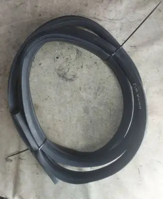 Ford Kuga I Front door rubber seal 