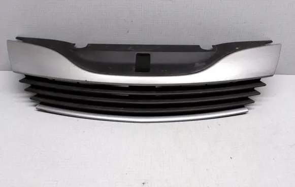 Renault Laguna II Front bumper upper radiator grill 42137 8200012581