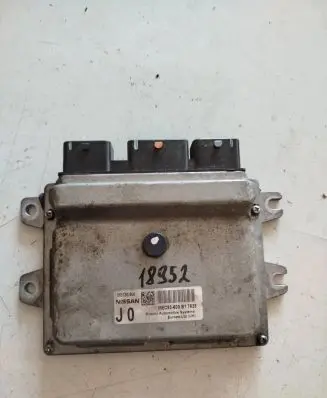 Nissan Qashqai Engine control unit/module mec93-600