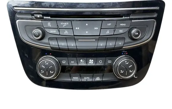 Head unit multimedia control