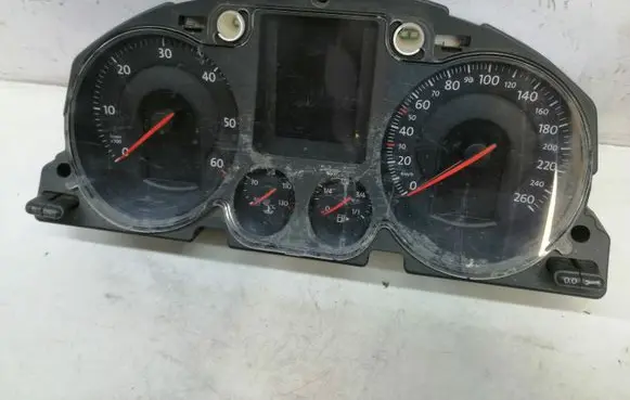 Volkswagen PASSAT B6 Speedometer (instrument cluster) A2C53145550