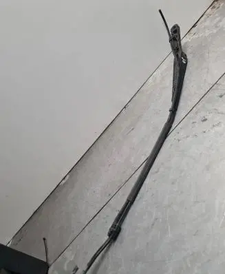 Mercedes-Benz Sprinter W901 W902 W903 W904 Front wiper blade arm