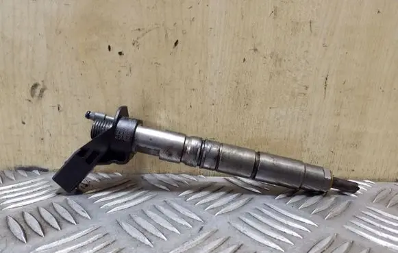 Mercedes-Benz CLS C219 Fuel injector A6420701187 0445116026