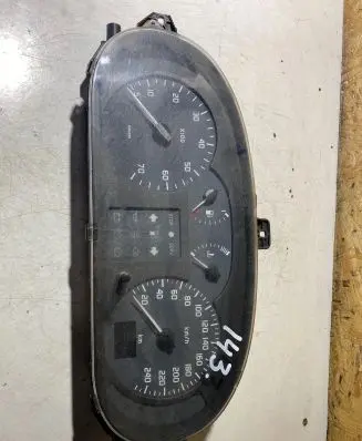 Renault Scenic I Speedometer (instrument cluster) P8200038783 21653869 216585960