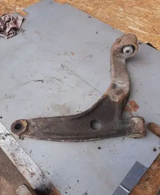 Volkswagen Transporter - Caravelle T5 Front lower control arm/wishbone