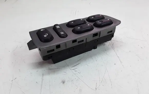 Ford Maverick Electric window control switch ED576635Y3