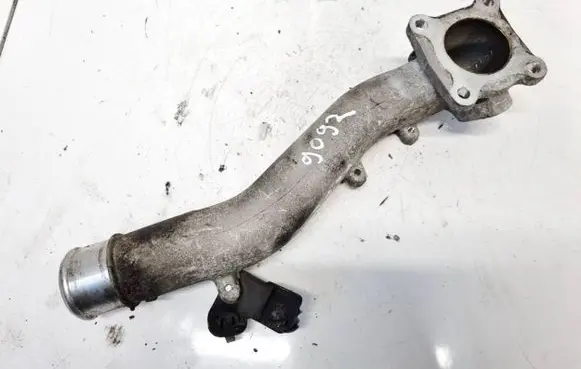 Honda CR-V Engine coolant pipe/hose