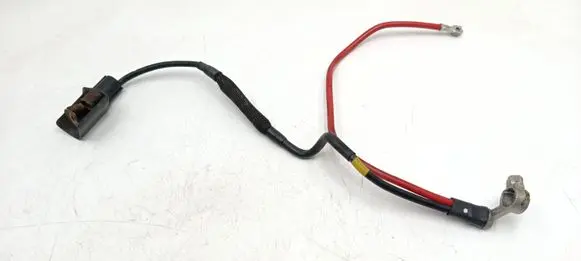 Volkswagen PASSAT B7 Positive cable (battery) 1K0971228
