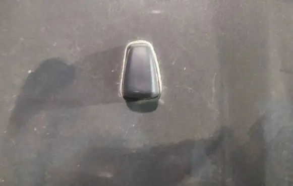 Land Rover Discovery 3 - LR3 Windshield washer spray nozzle 