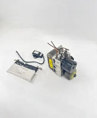 Mercedes-Benz E W211 ABS Pump 0265960018 A0044319912 0265250062