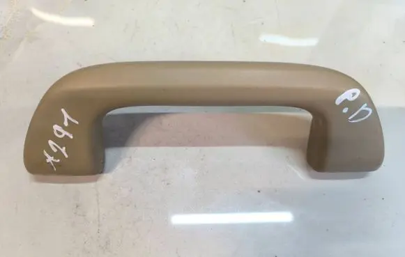 Honda CR-V Front interior roof grab handle
