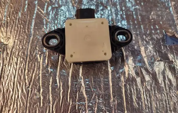 Mercedes-Benz E W212 Yaw turn rate sensor A0009059101 0265005876 1275100853
