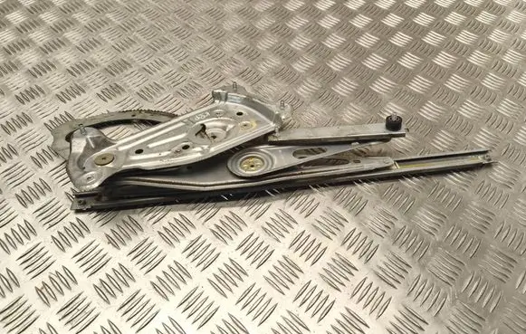 Renault Megane III Front window lifting mechanism without motor 807216718R