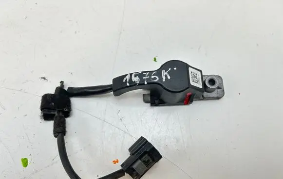 Volvo V40 Cross country Airbag deployment crash/impact sensor P31305432
