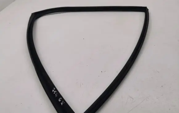 Toyota Corolla E210 E21 Rubber seal rear door window/glass 