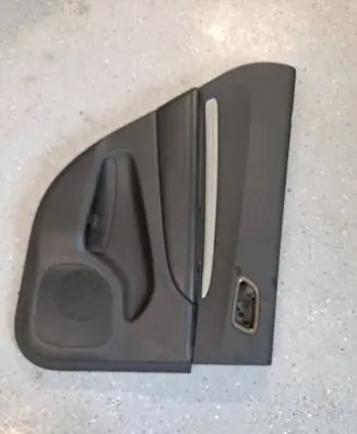 Dodge Durango Coupe rear side trim panel 6UM201X9AB 7520750 20149082411666