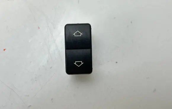 BMW 5 E39 Seat control switch 8366506
