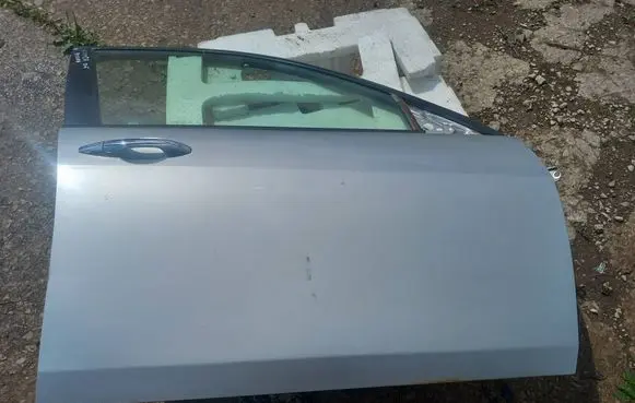 Honda Accord Front door