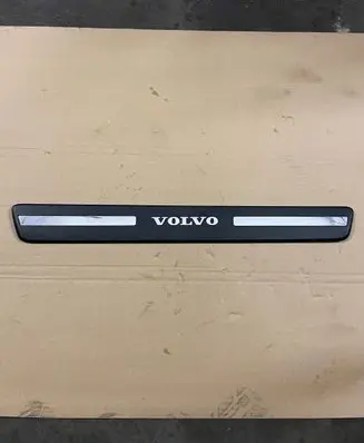 Volvo XC60 Front sill trim cover 31349002