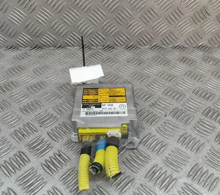 Lexus IS 220D-250-350 Airbag control unit/module 8917053110