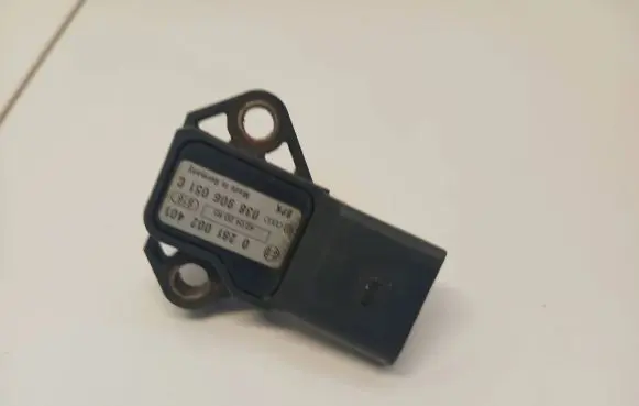 Audi A4 S4 B8 8K Air pressure sensor 038906051C 0281002401