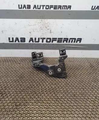 KIA Ceed Headlight/headlamp mounting bracket ET015E