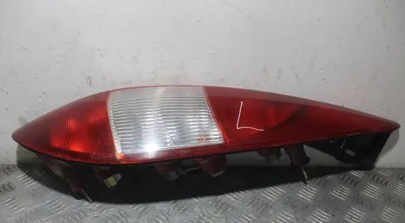 Ford Mondeo Mk III Rear/tail lights 1S7113404C
