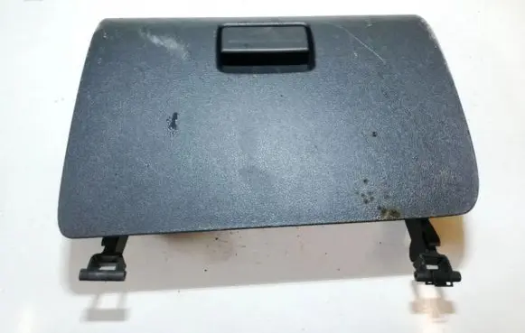 Ford Focus Glove box