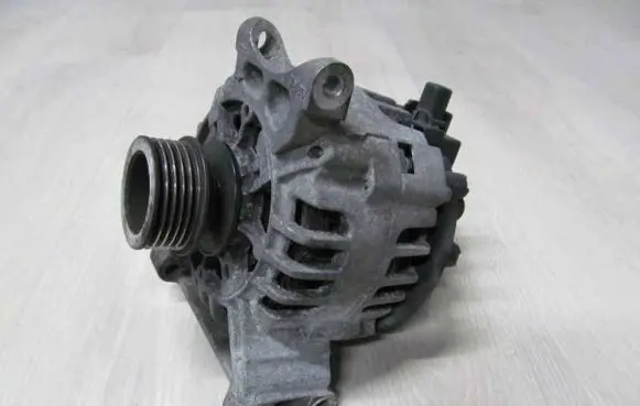 Mercedes-Benz A W169 Generator/alternator A2661540802 4285