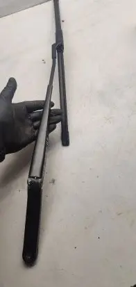 Volkswagen PASSAT B8 Front wiper blade arm 3g1955409